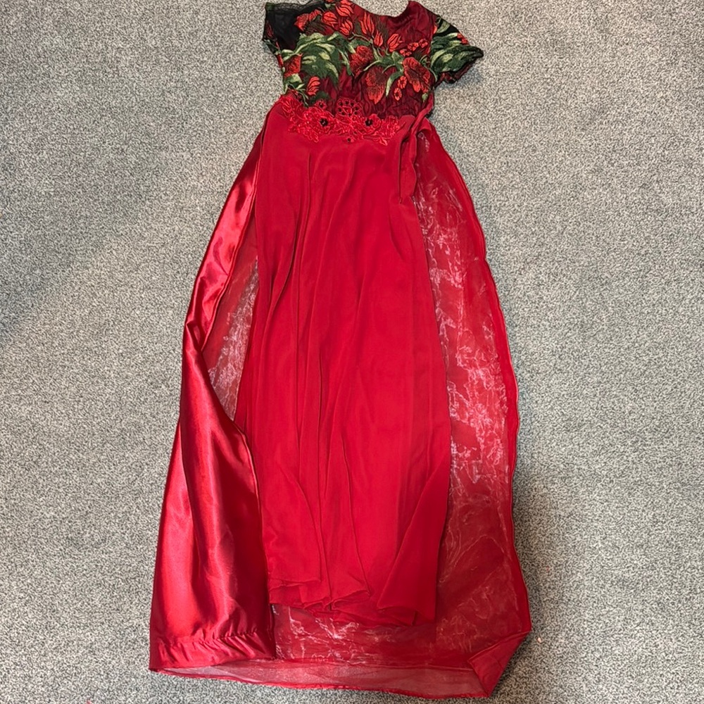 Elegant Red Floral Women's Dress